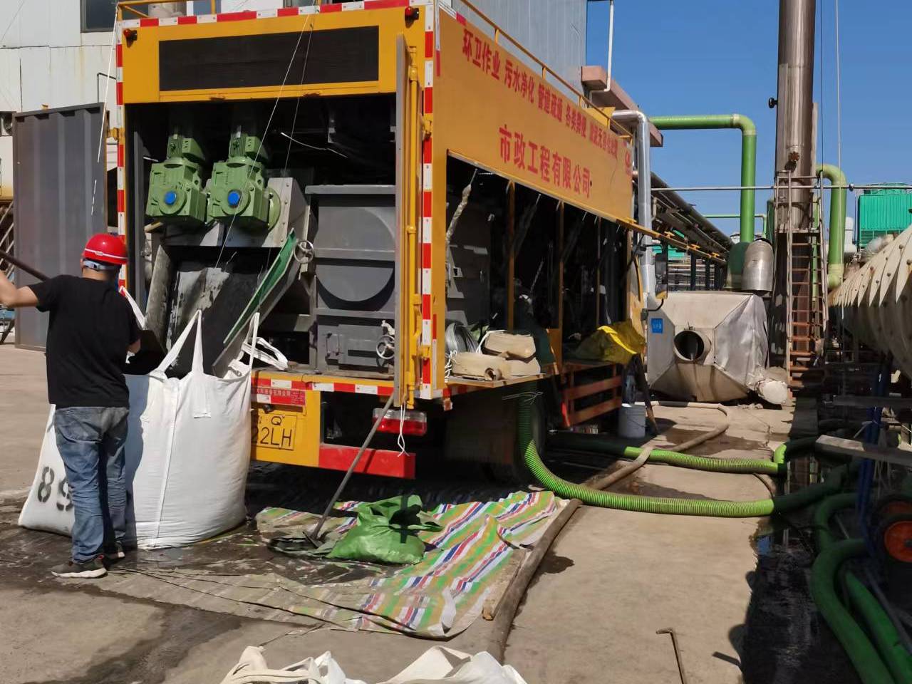 汉台淤泥压干处理